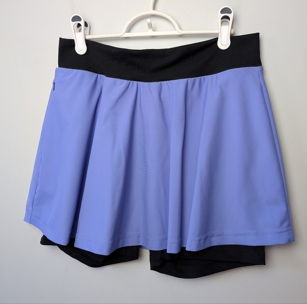 MOOV Activewear Montréal Made In Québec Skort Size Large Lilac And Black